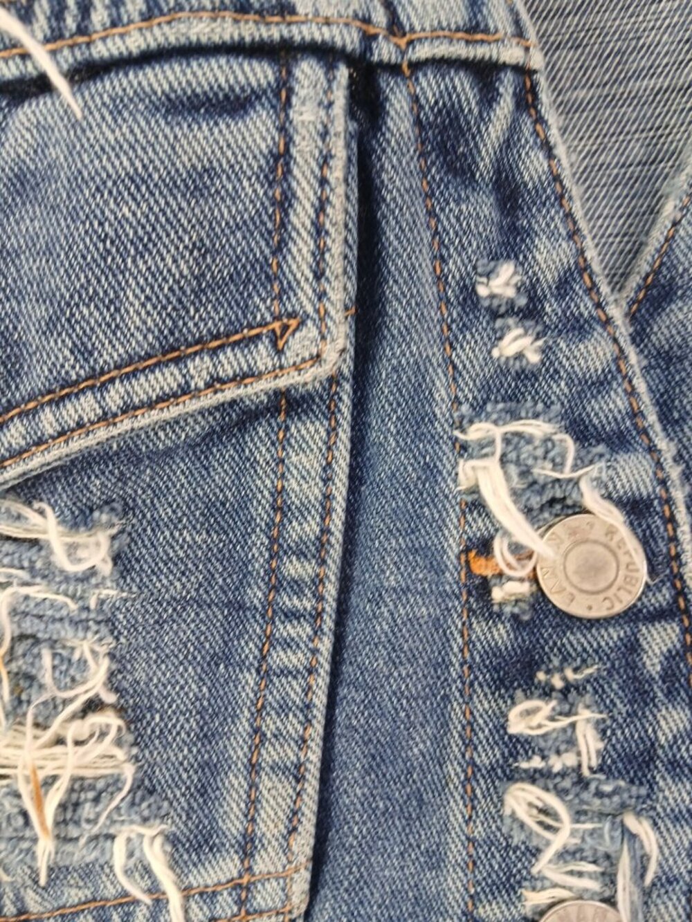 Vintage Banana Republic Womens Distressed Denim Vest Size 4 Distressed Shredded - Picture 5 of 10